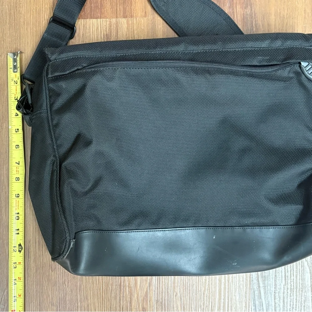 TUMI Black Nylon & Leather Briefcase Messenger Bag